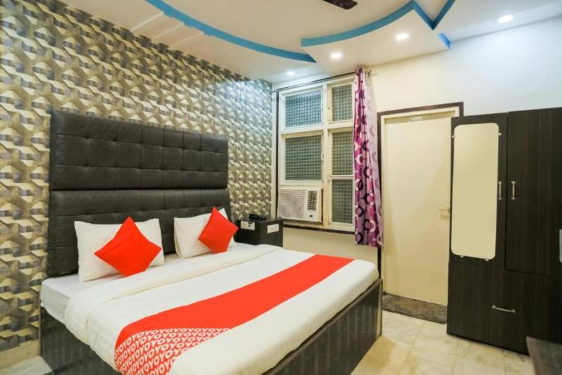Photo of Bedroom in Hazratganj