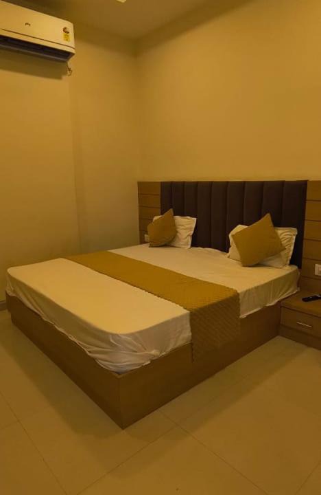 Photo of Bedroom in Govardhan