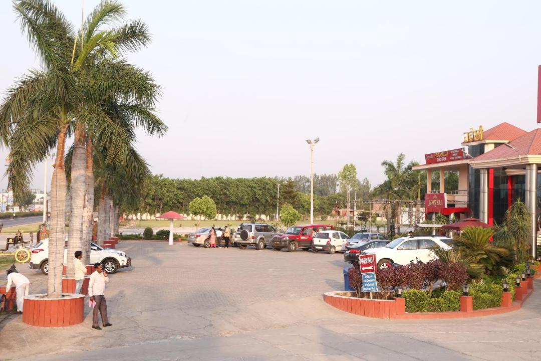 Photo of Others in Hasanpur