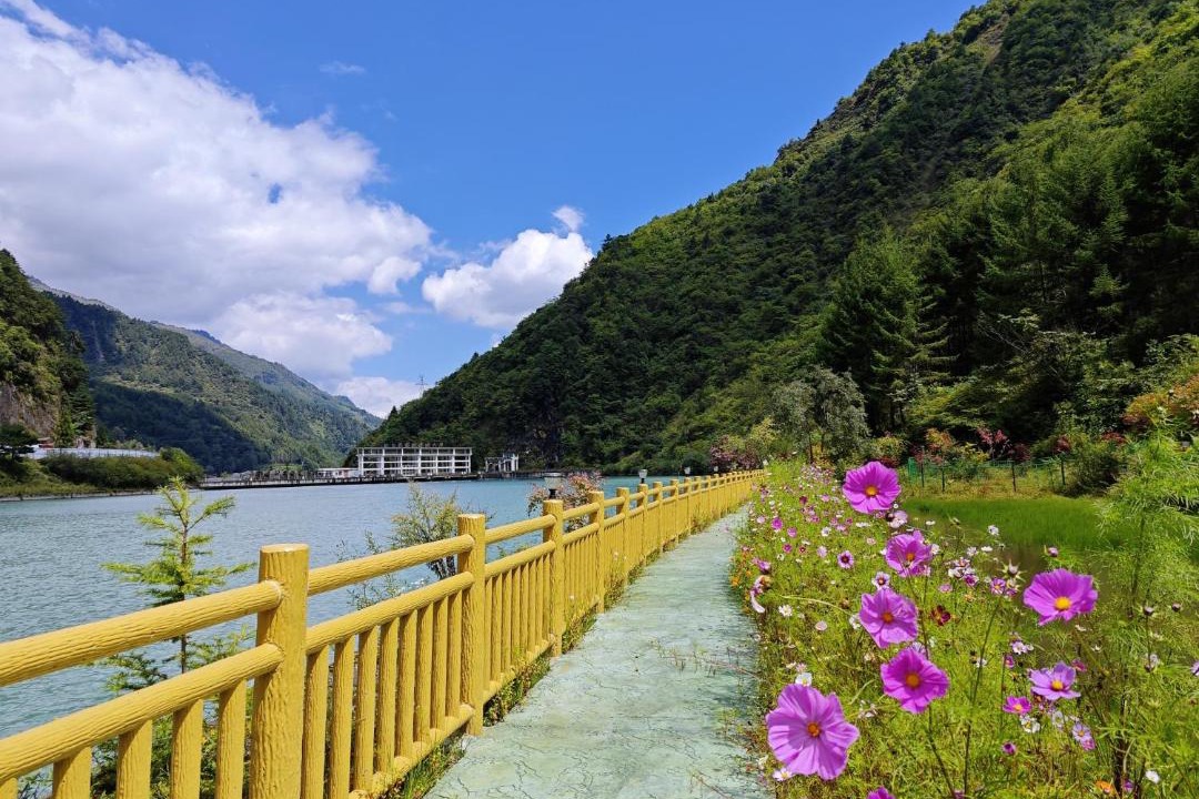 Photo of Others in Wenchuan