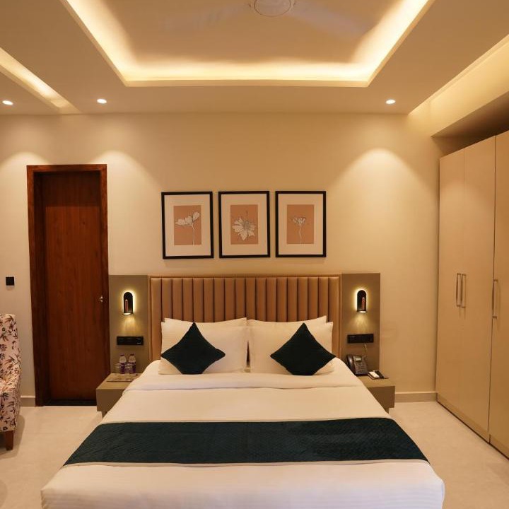 Photo of Bedroom in Garhmukteshwar
