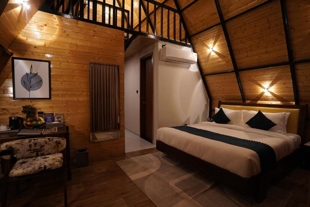 Photo of Bedroom in Garhmukteshwar
