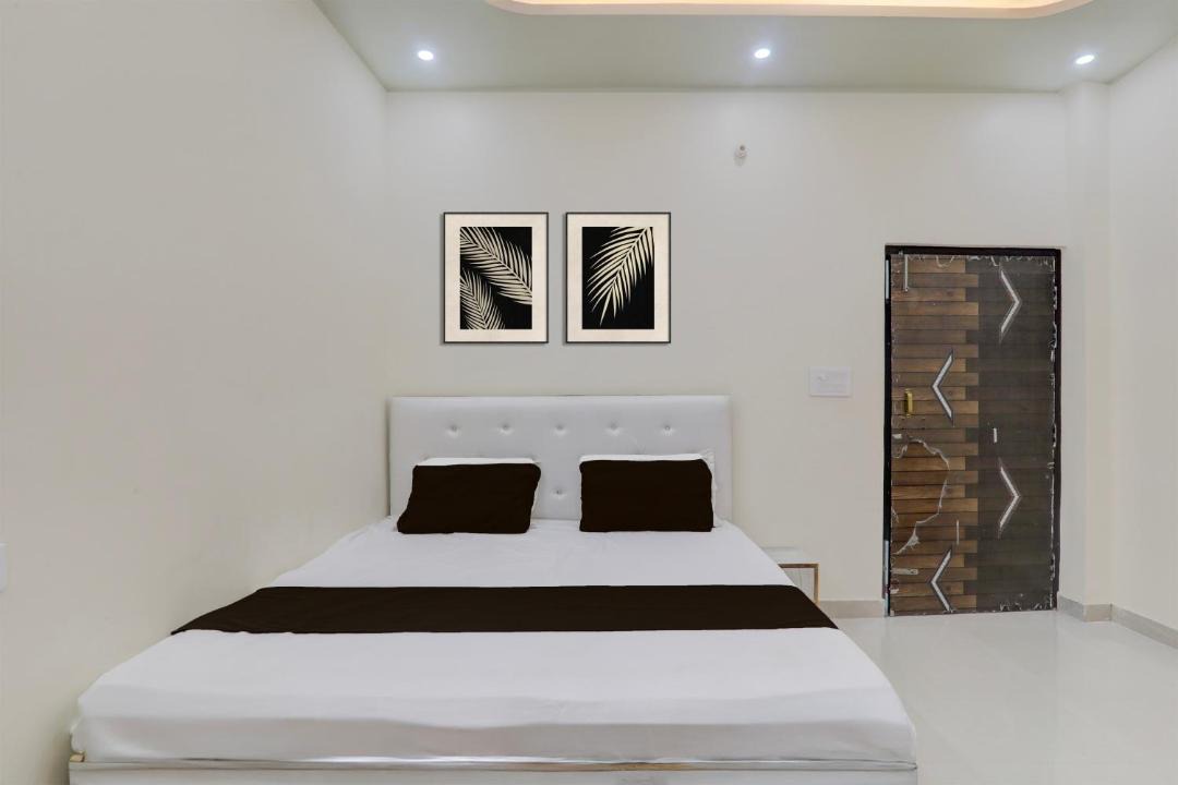 Photo of Bedroom in Malihabad