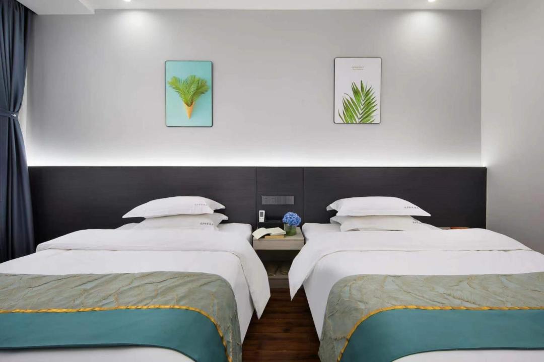 Photo of Bedroom in Fenghuang