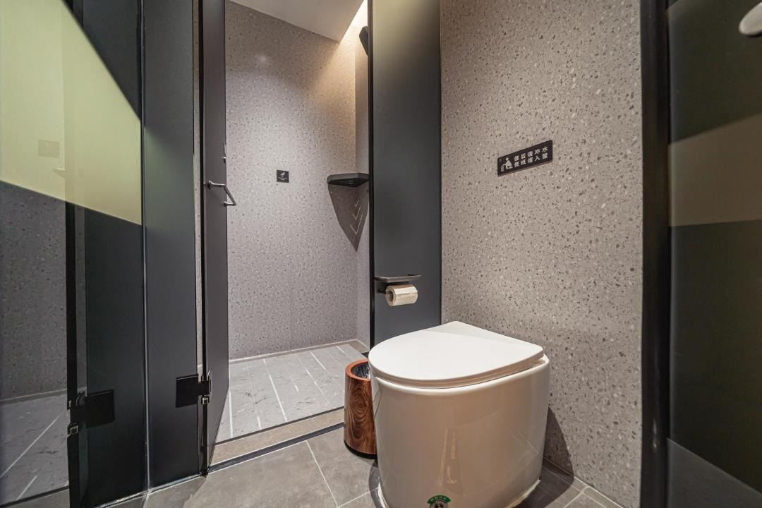 Photo of Bathroom in Changning