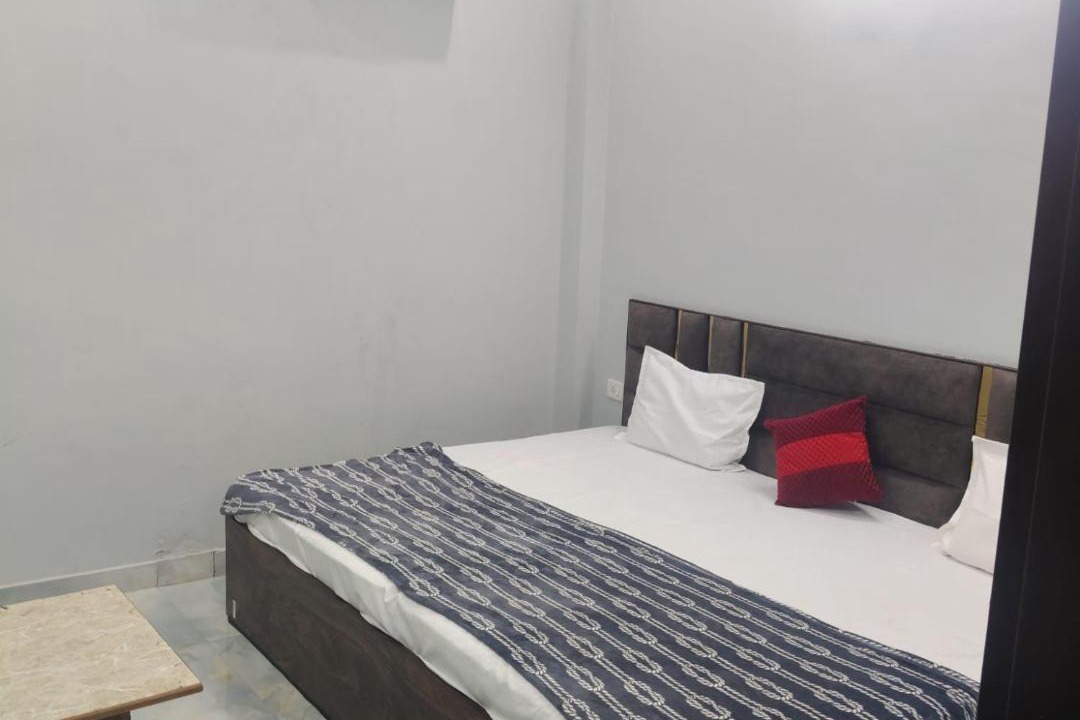 Photo of Bedroom in Mathura