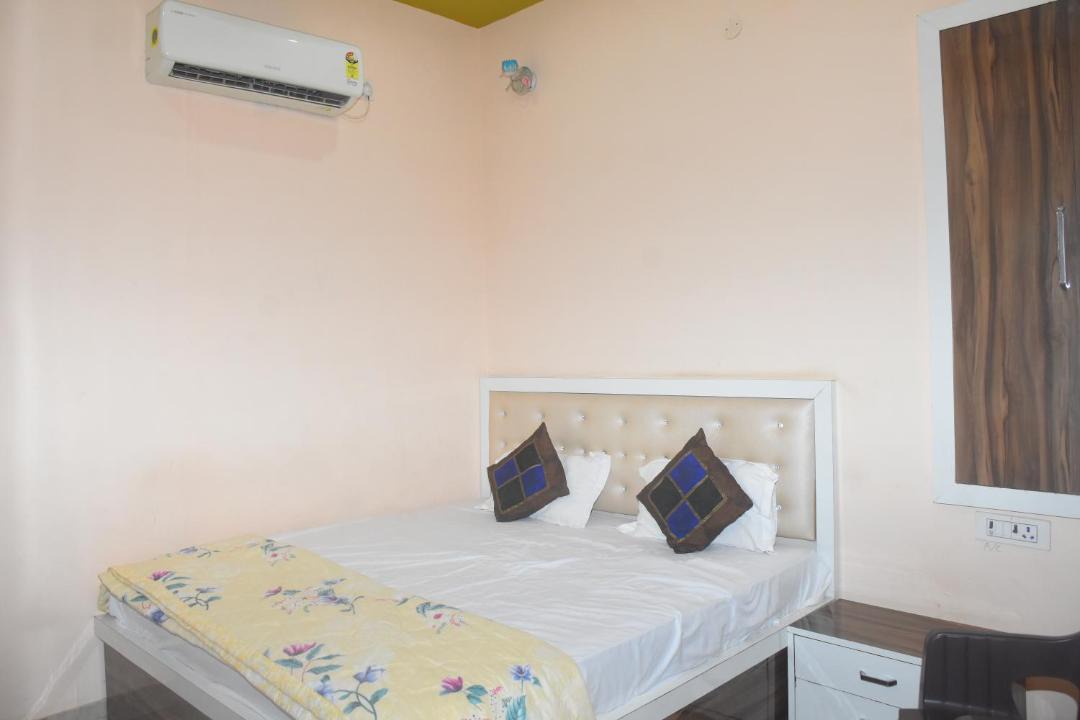 Photo of Bedroom in Agra