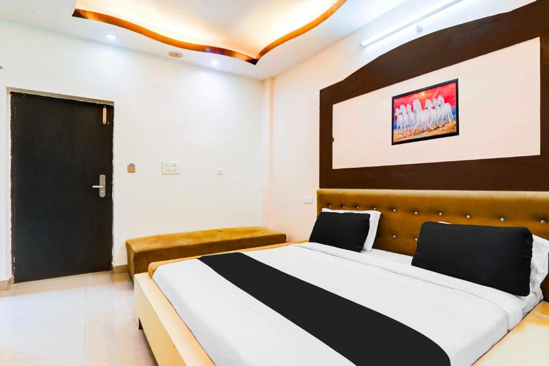 Photo of Bedroom in Charbagh