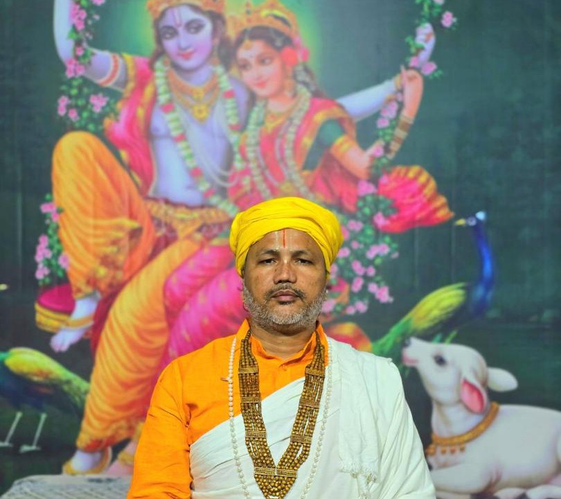 Photo of Human In Picture in Mathura