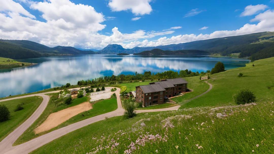 Photo of Others in Lugu Lake - Ninglang