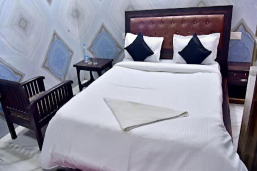 Photo of Bedroom in Charbagh