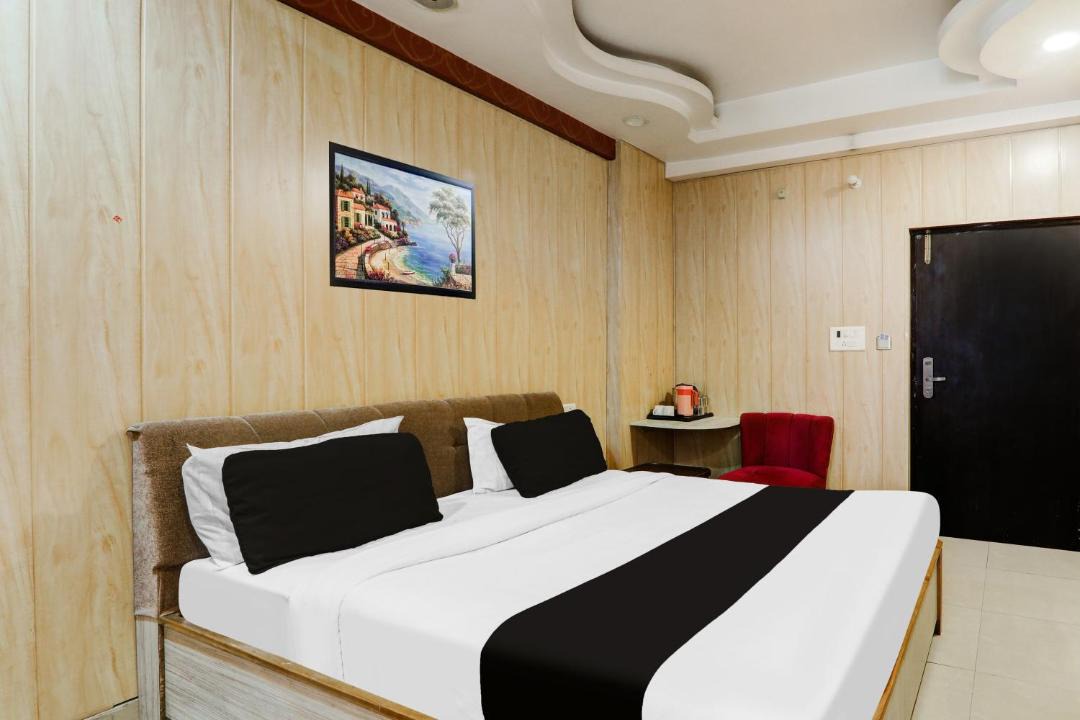 Photo of Bedroom in Charbagh