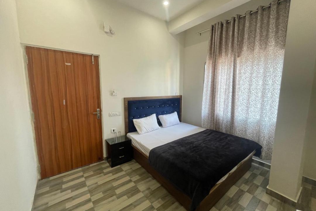Photo of Bedroom in Mahmoorganj