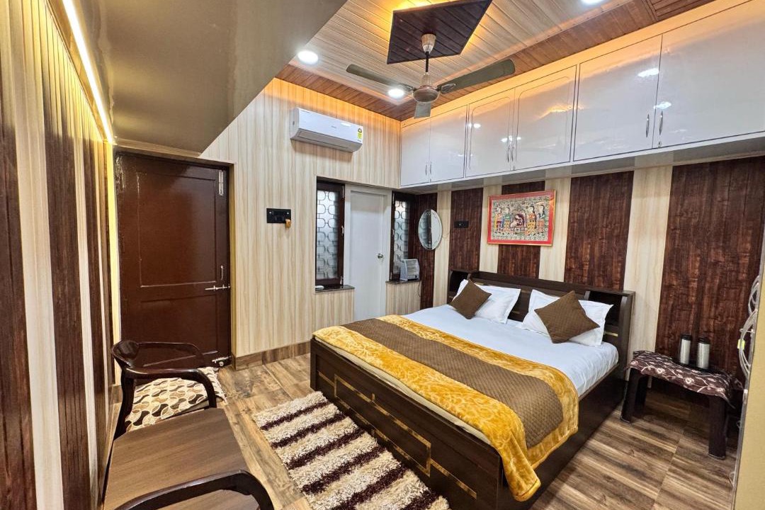 Photo of Bedroom in Mahmoorganj