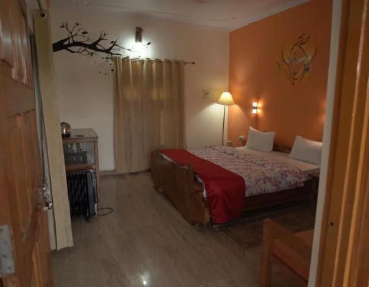 Photo of Bedroom in Palia