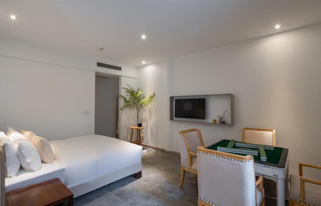 Photo of Bedroom in Emeishan