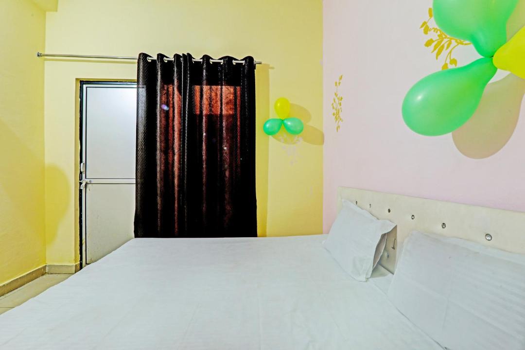 Photo of Bedroom in Malihabad