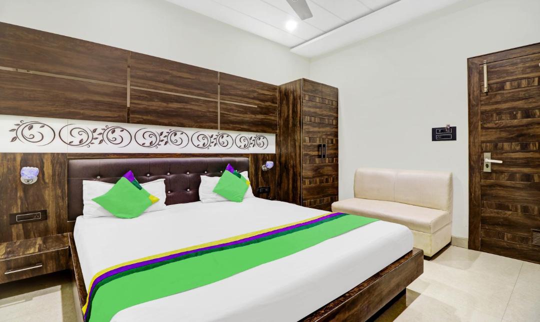 Photo of Bedroom in Mathura