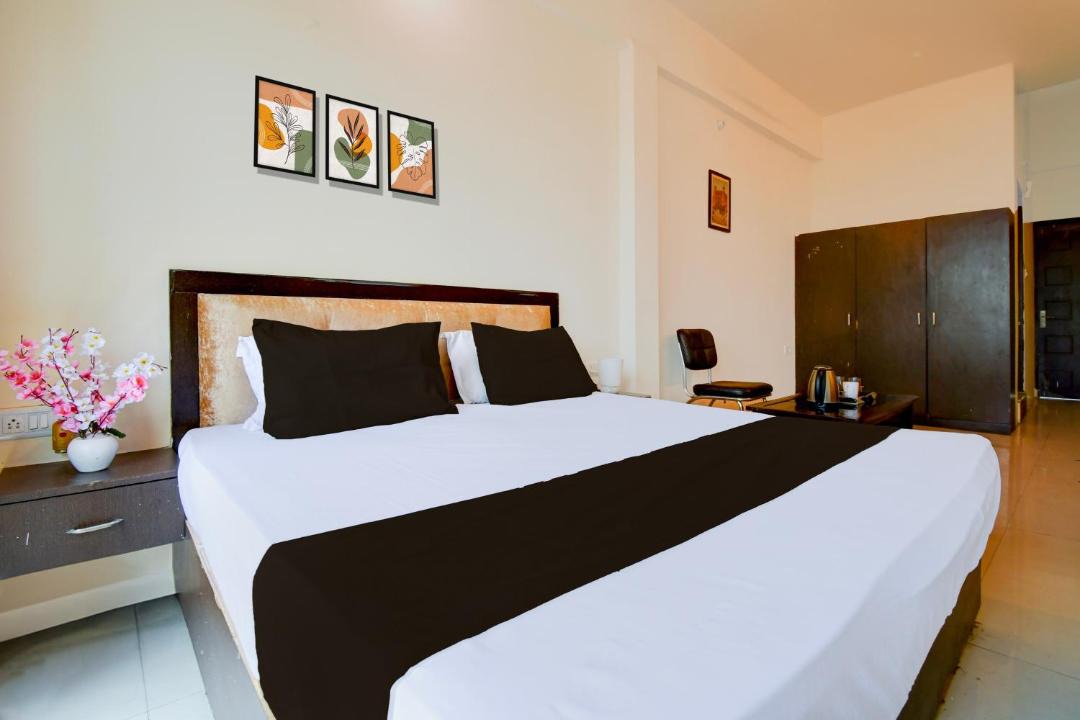 Photo of Bedroom in Malihabad