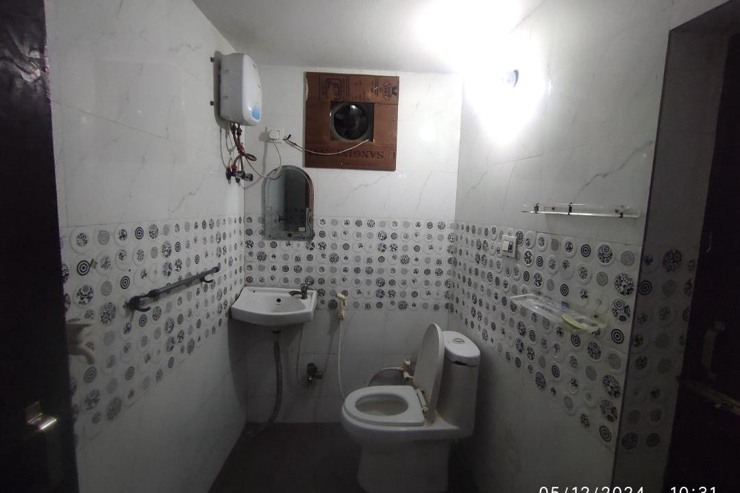 Photo of Bathroom in Mathura