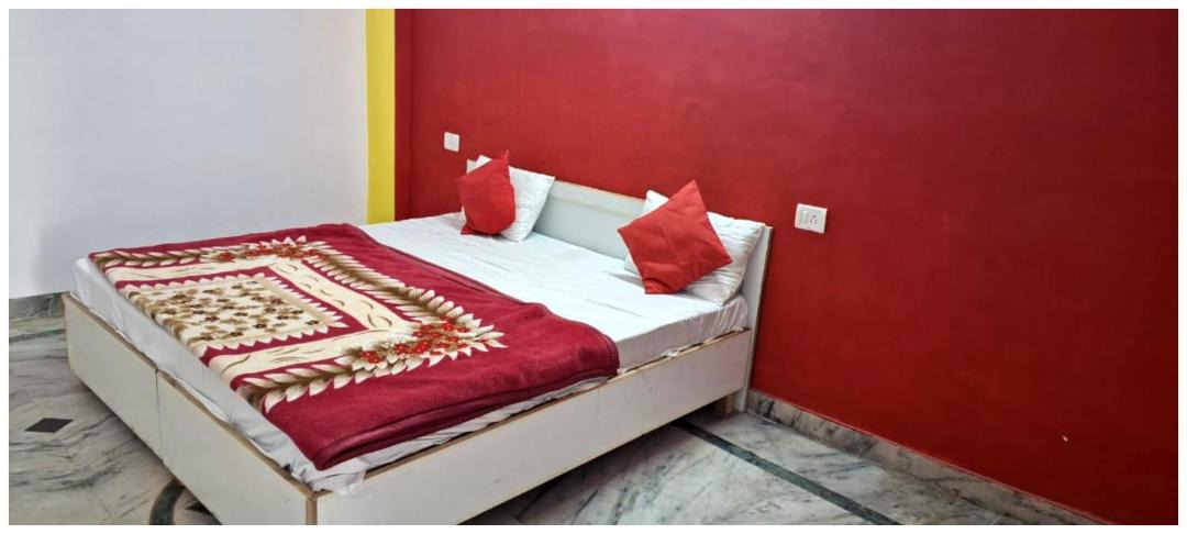 Photo of Bedroom in Sector 27