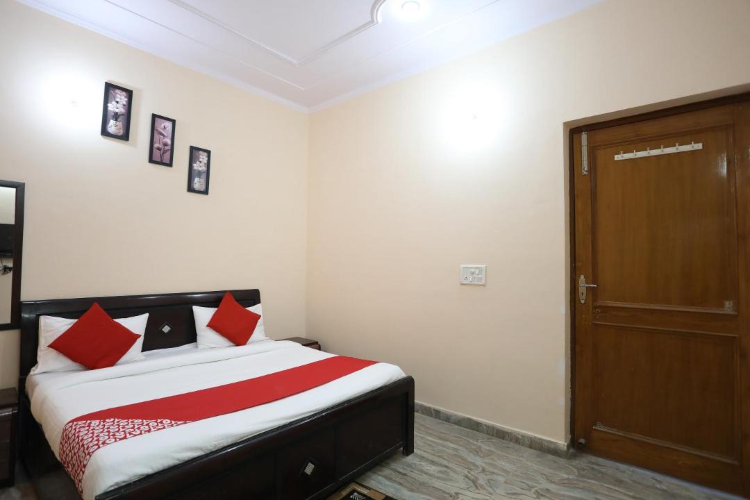Photo of Bedroom in Mathura