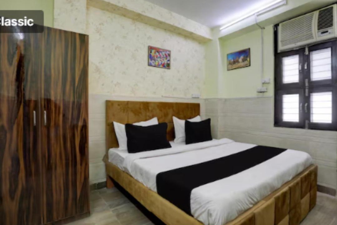 Photo of Bedroom in Sector 27