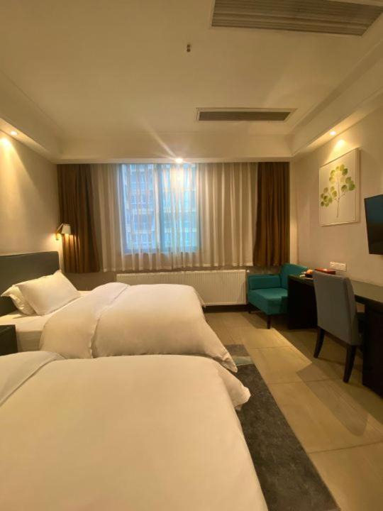 Photo of Bedroom in Emeishan