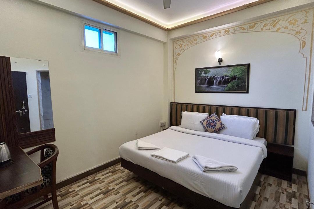 Photo of Bedroom in Taj Ganj