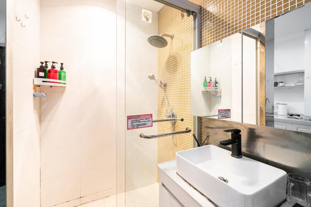 Photo of Bathroom in Haining Road