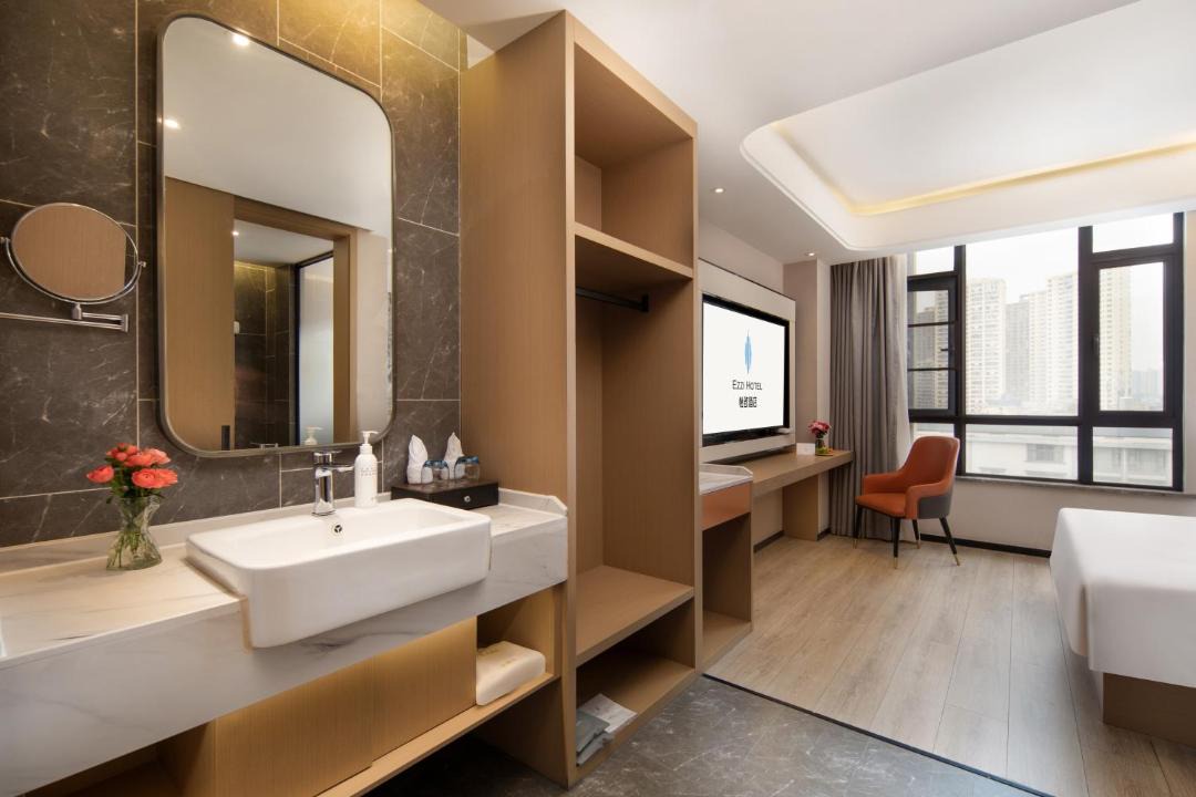 Photo of Bathroom in Liqi
