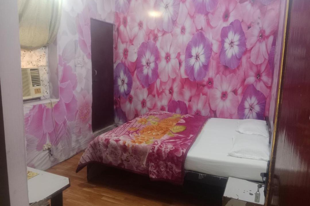 Photo of Bedroom in Taj Ganj