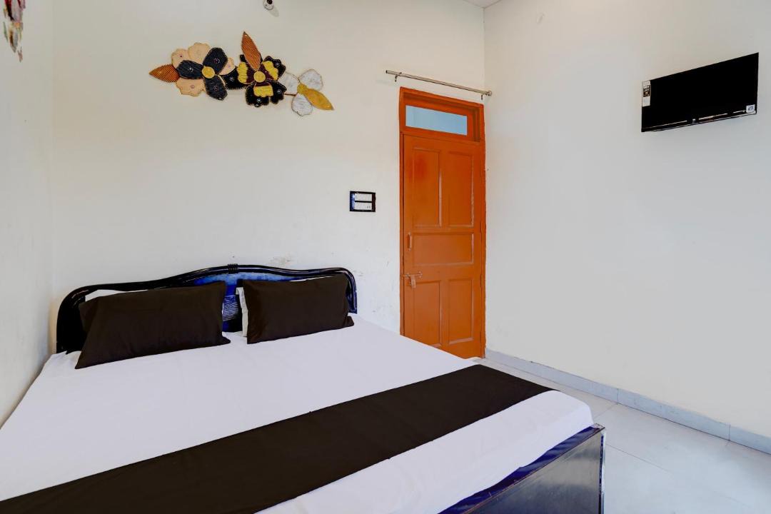 Photo of Bedroom in Khurja