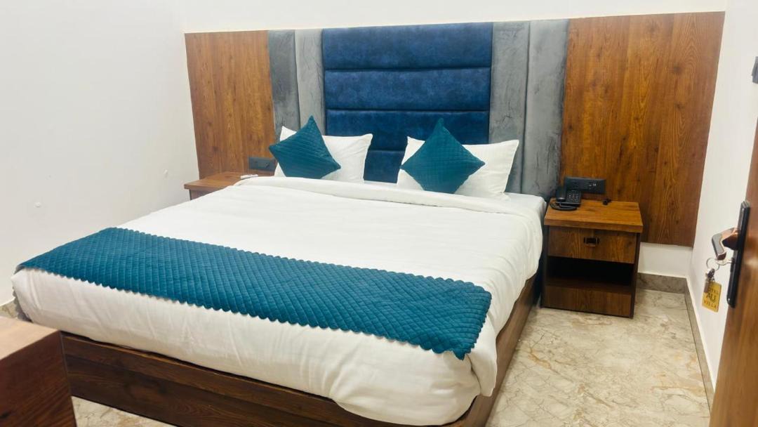Photo of Bedroom in Etmadpur