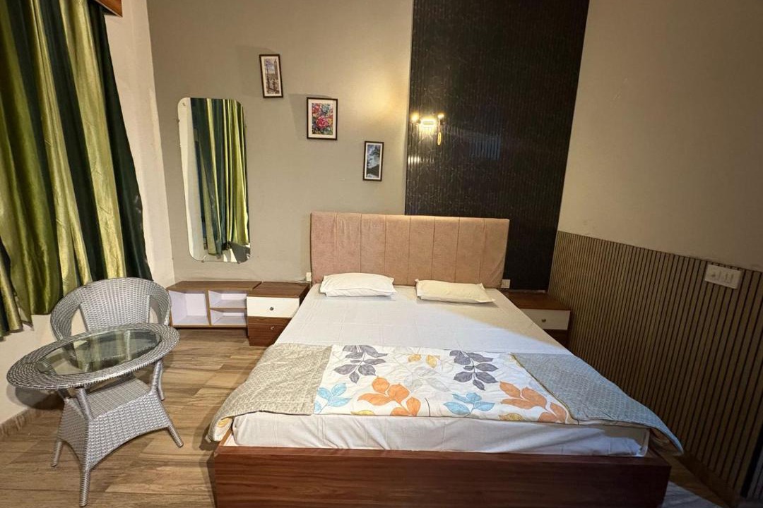 Photo of Bedroom in Greater Noida