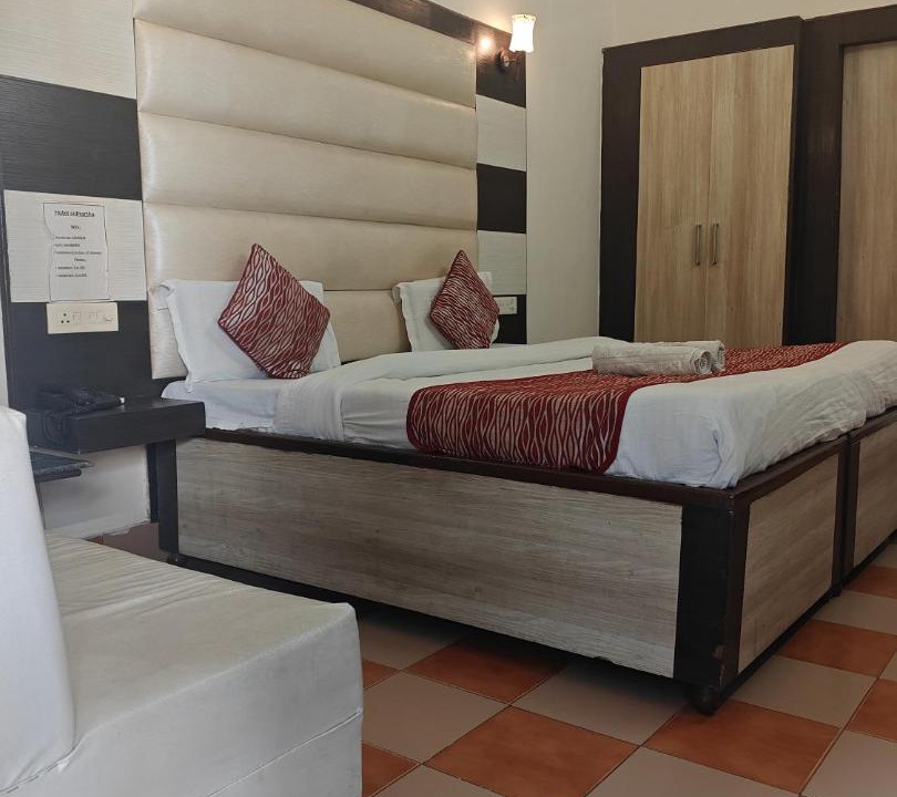 Photo of Bedroom in Taj Ganj
