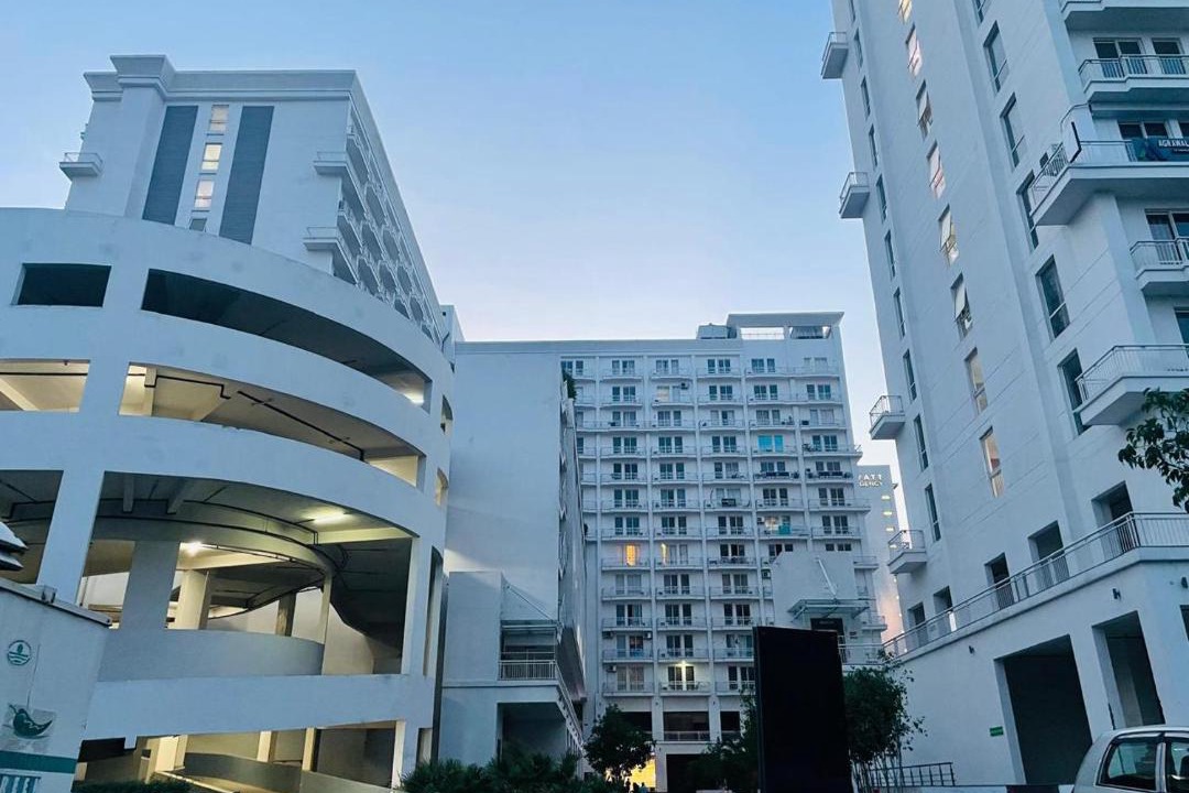 Photo of Buildings in Gomti Nagar