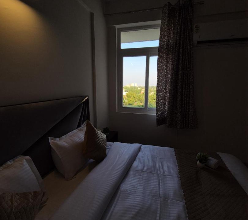 Photo of Bedroom in Taj Ganj