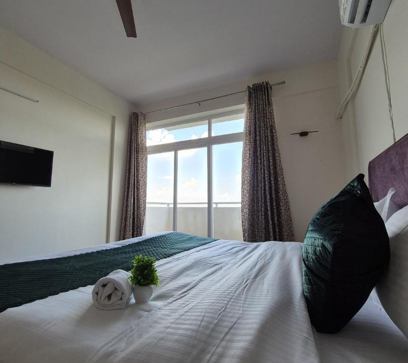 Photo of Bedroom in Taj Ganj
