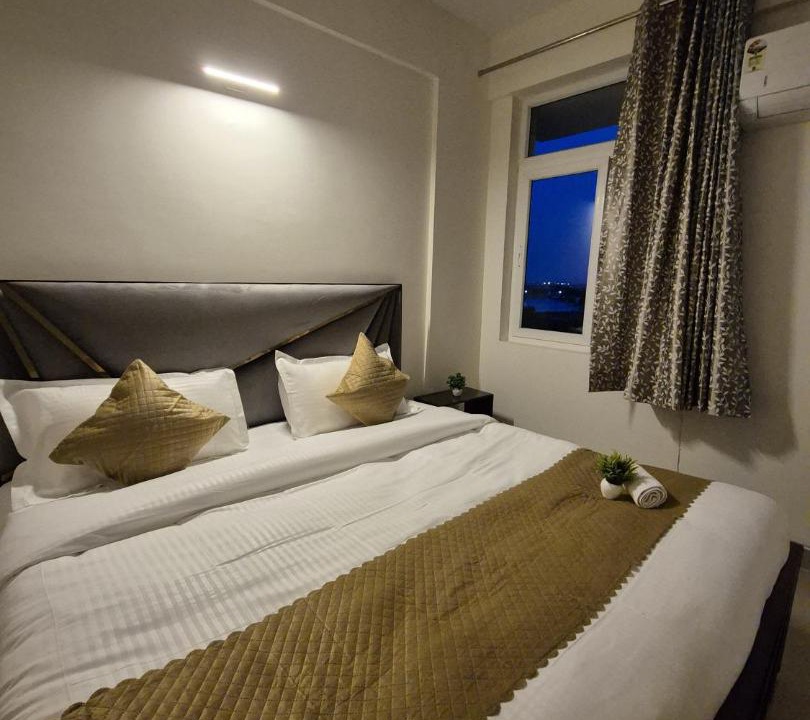 Photo of Bedroom in Taj Ganj