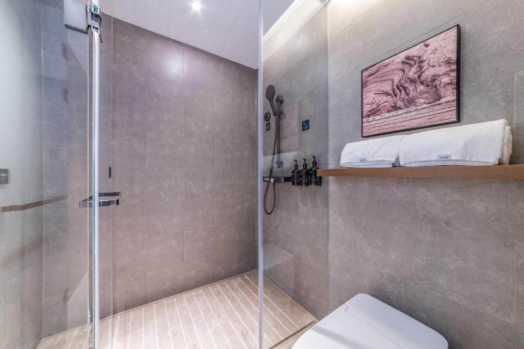 Photo of Bathroom in Dong District