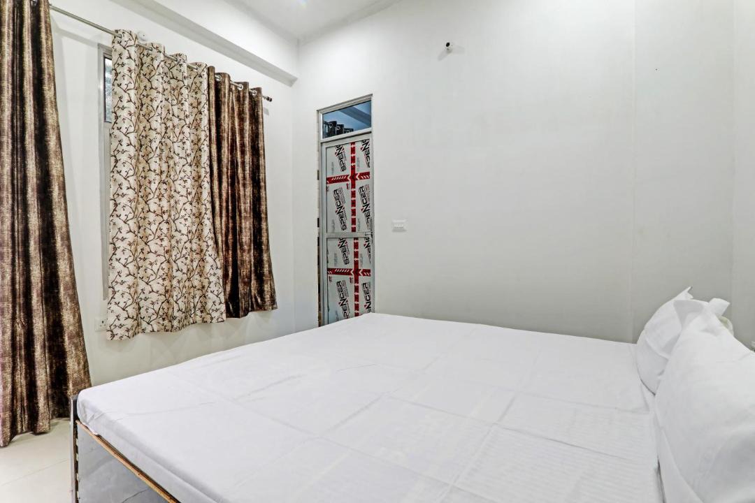 Photo of Bedroom in Malihabad