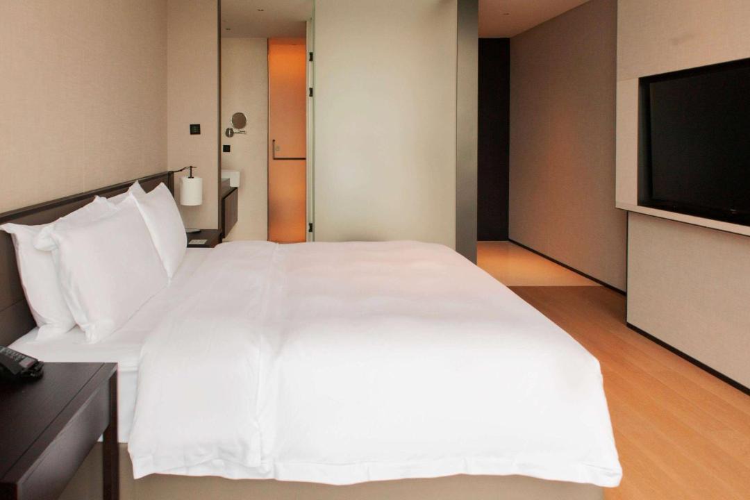 Photo of Bedroom in Yu Hua
