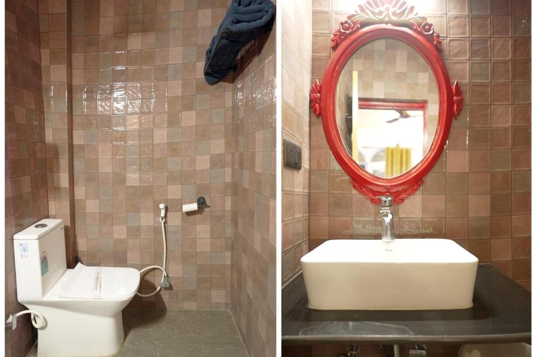 Photo of Bathroom in Taj Ganj