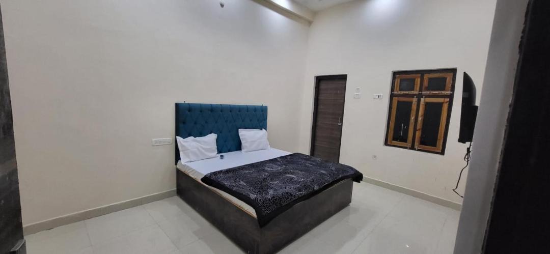 Photo of Bedroom in Sitapur