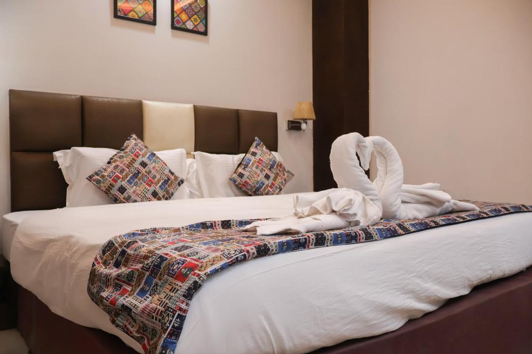 Photo of Bedroom in Taj Ganj