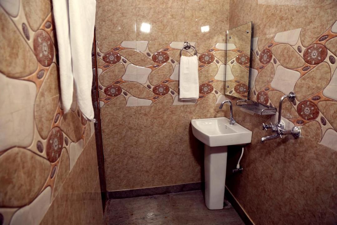 Photo of Bathroom in Taj Ganj