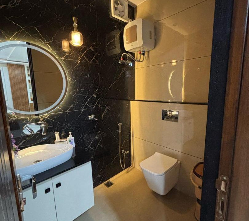 Photo of Bathroom in Mahmoorganj