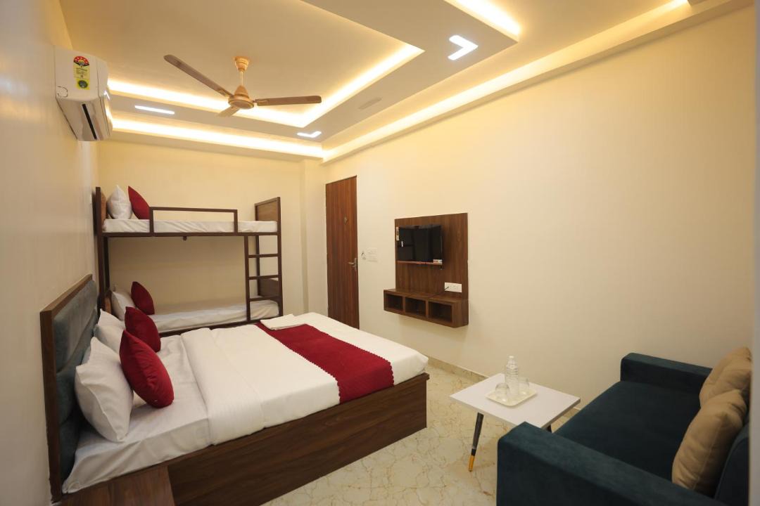 Photo of Bedroom in Taj Ganj