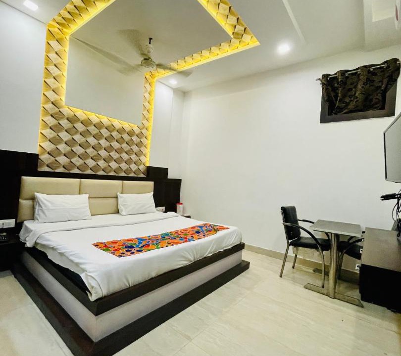 Photo of Bedroom in Taj Ganj